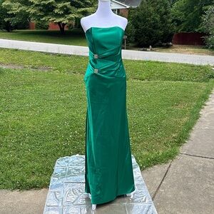 Size 7 Jessica McClintock for Gunne Sax Green Strapless Formal Dress